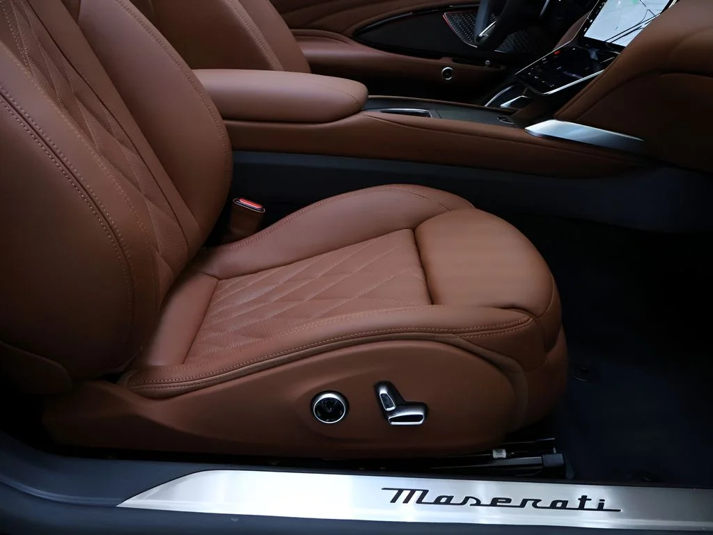 New 2026 Nero Assoluto Metallic Maserati Base image 14