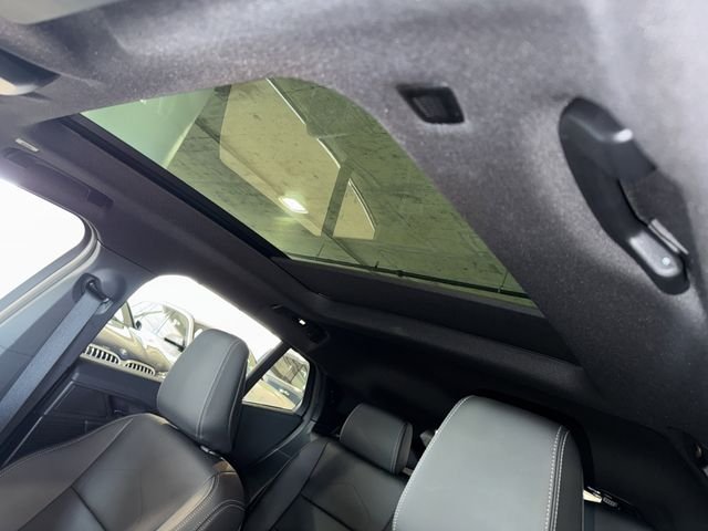 Certified Used 2025 Red Metallic BMW xDrive28i image 32