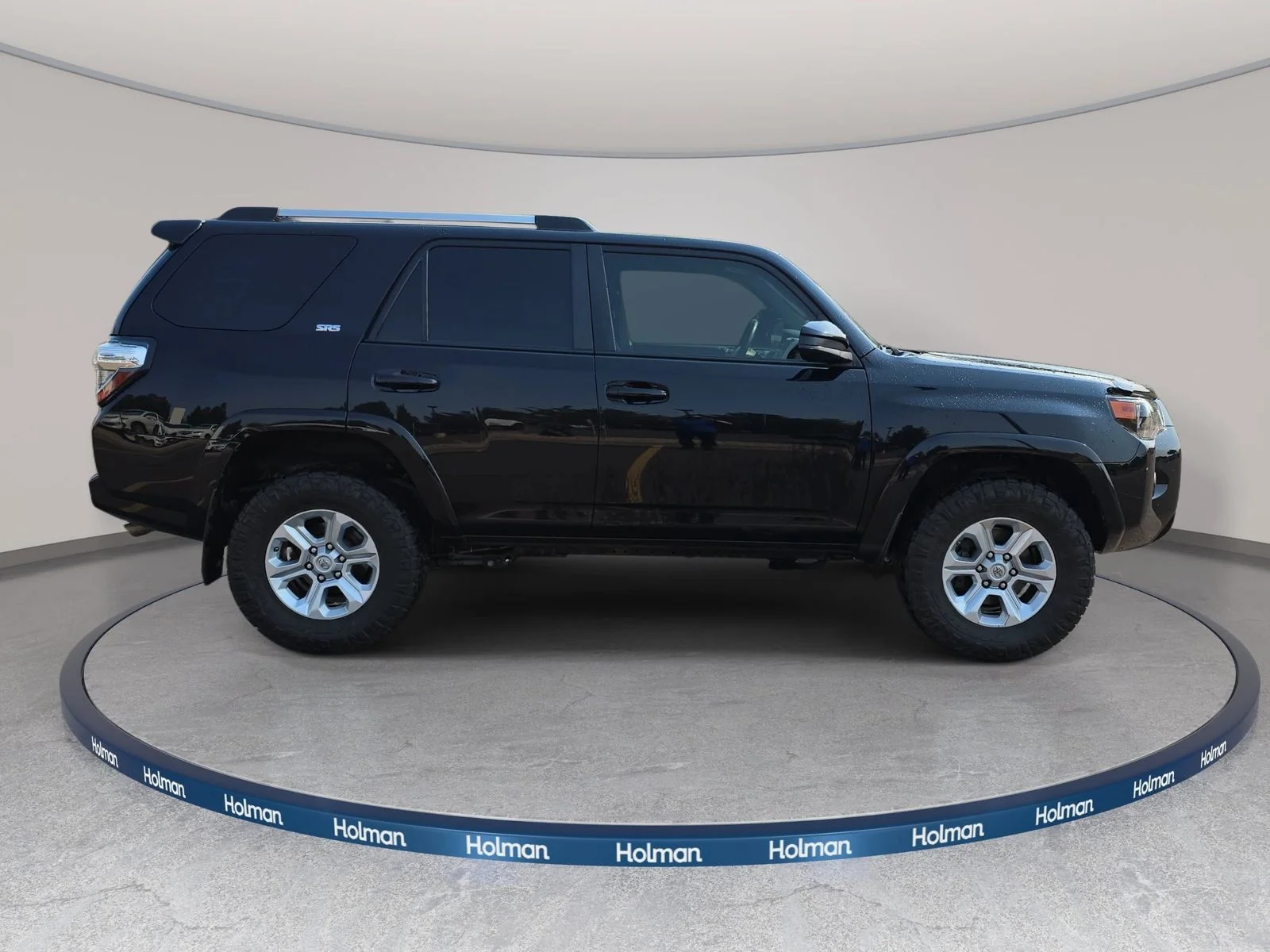 Used 2021 Midnight Black Metallic Toyota SR5 image 5