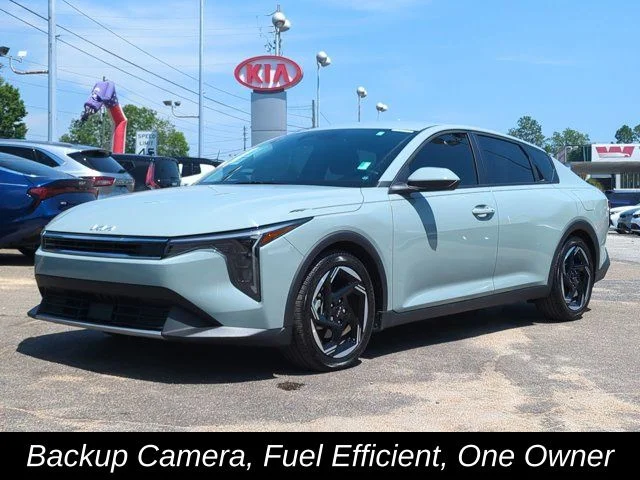 2025 Kia K4 EX AT's photo