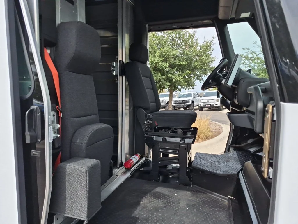 Used 2024  BrightDrop Base image 30