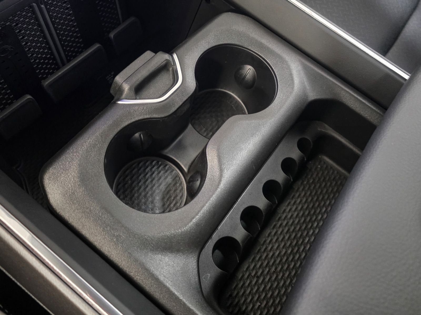 2026 RAM 1500 Laramie - Photo 29