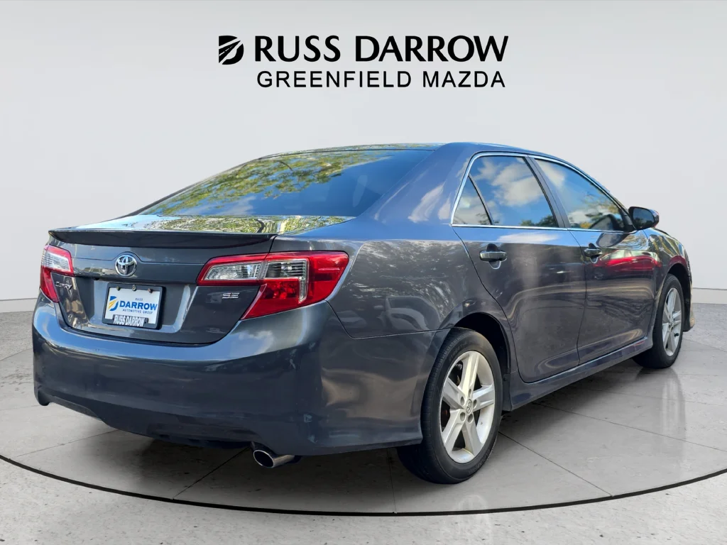 Used 2014 Gray Toyota SE image 5