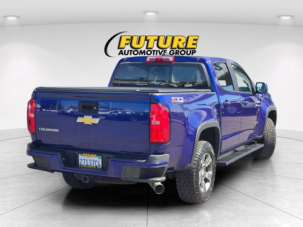 Used 2016 Blue Chevrolet Z71 image 4