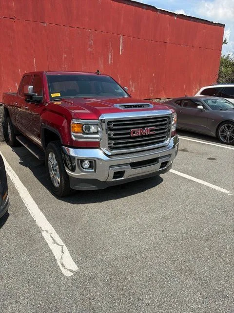 Used 2018 Red GMC SLT image 3