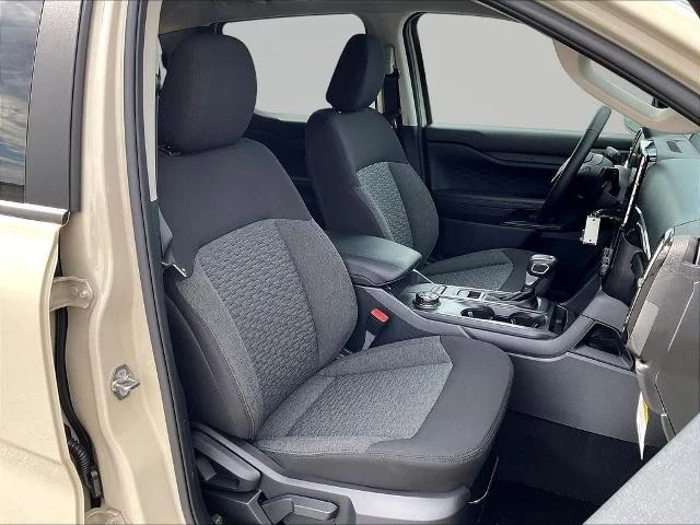 New 2026 Desert Sand Ford XLT image 42