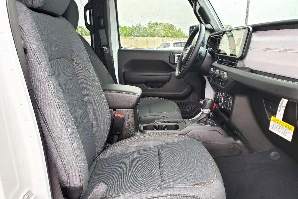 New 2025 White Jeep Nighthawk image 13