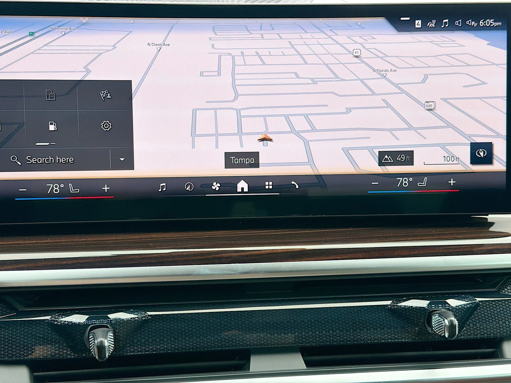 New 2026 Skyscraper Grey Metallic BMW xDrive40i image 33