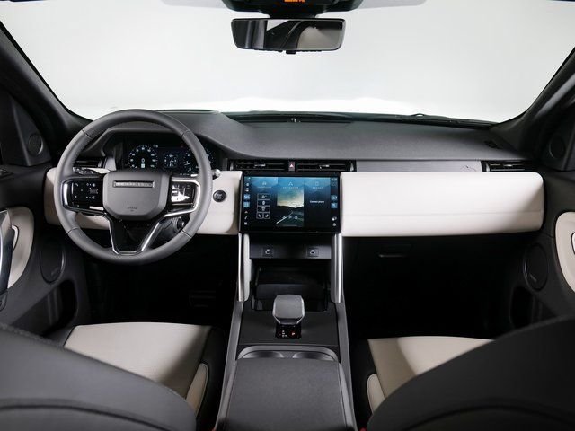 New 2026 Santorini Black Land Rover Landmark image 4