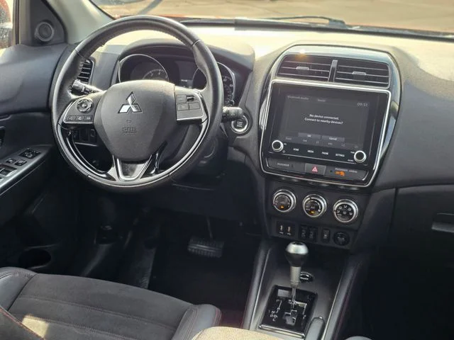 Used 2023 Orange Mitsubishi 2.0 SE image 36