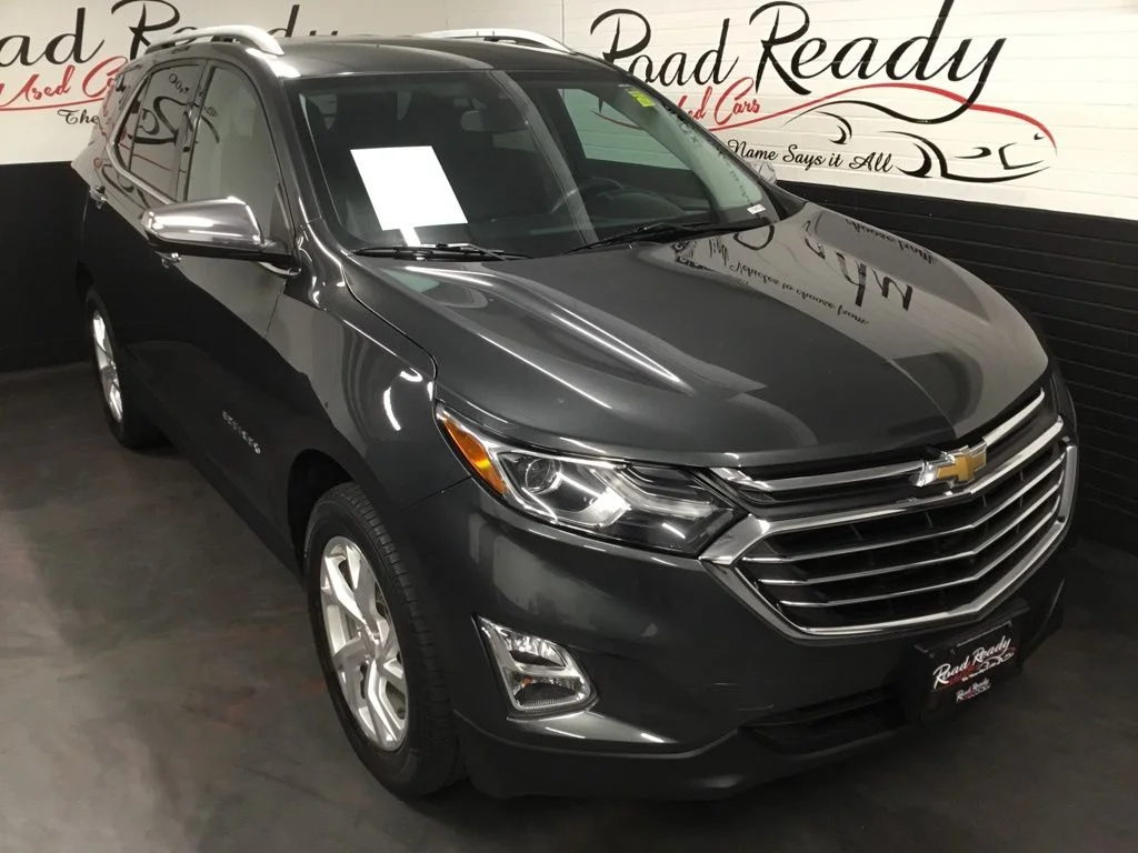 Used 2018 Gray Chevrolet Premier image 2