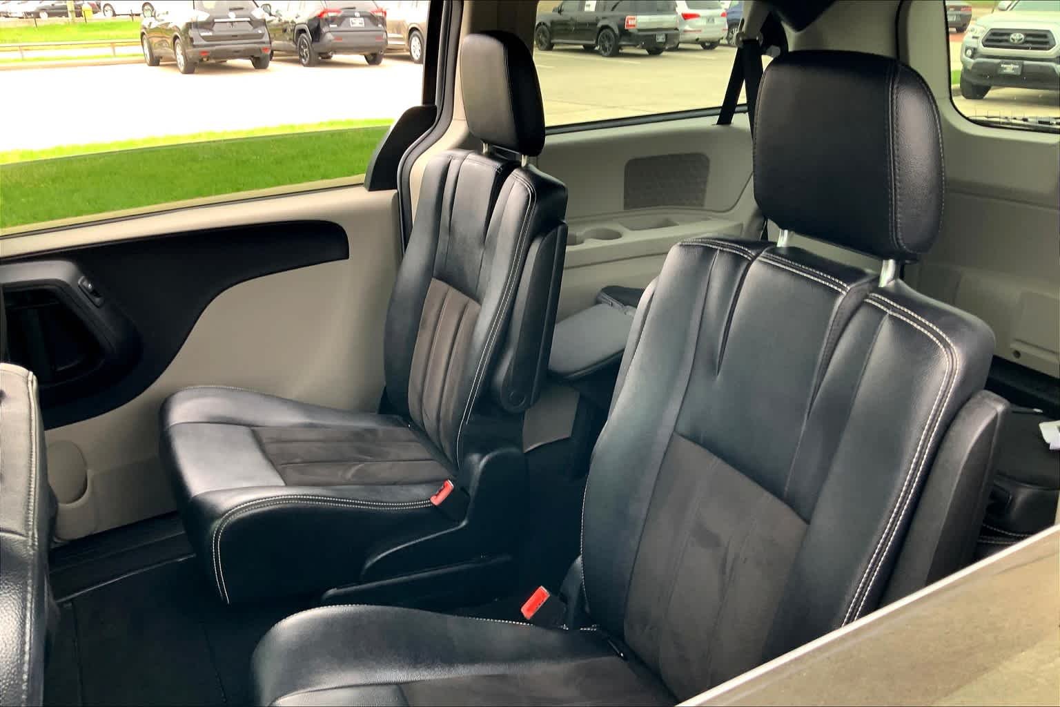 2020 Dodge Grand Caravan SXT - Photo 18