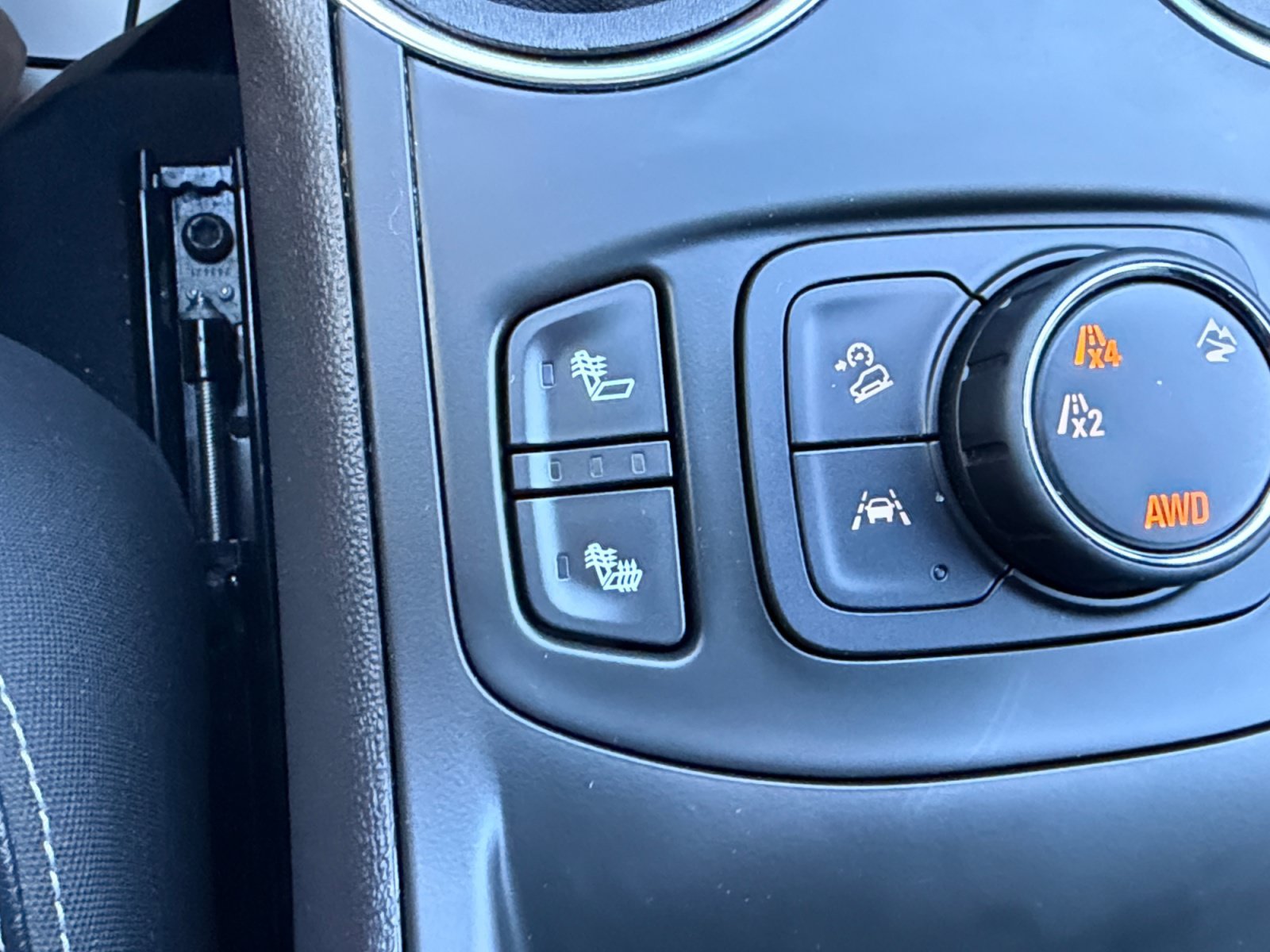 Used 2022 Summit White GMC SLT image 25