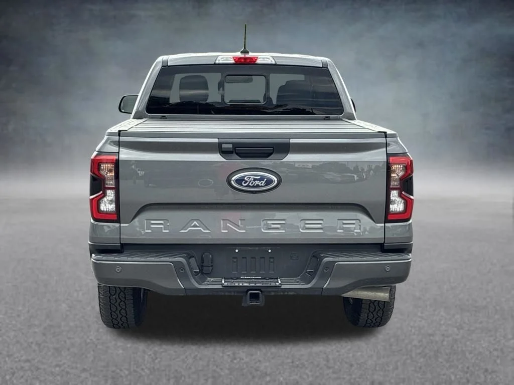 Used 2025 Gray Ford XLT image 4