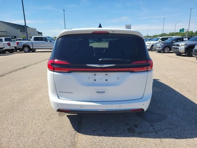 Used 2023 White Chrysler Touring L image 21