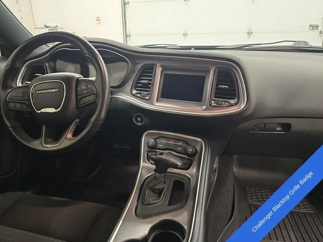 Used 2021 Granite Crystal Clearcoat Metallic Dodge SXT image 13