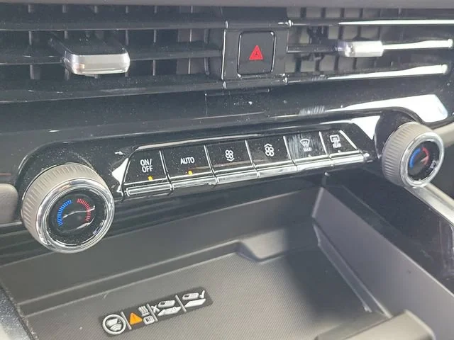 2025 Chevrolet Tahoe Premier - Photo 37