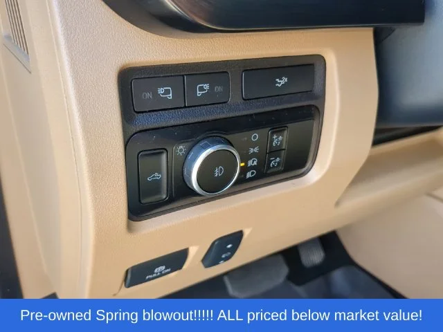 Used 2024 White Ford Lariat image 25