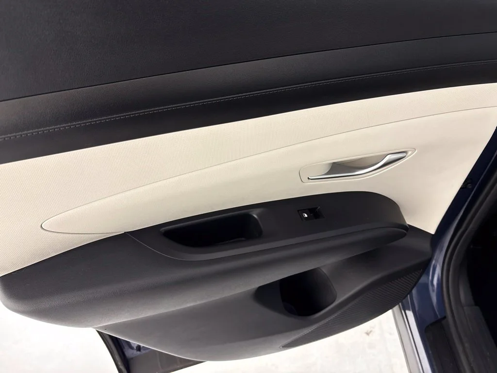 Used 2025 Blue Hyundai SEL image 22