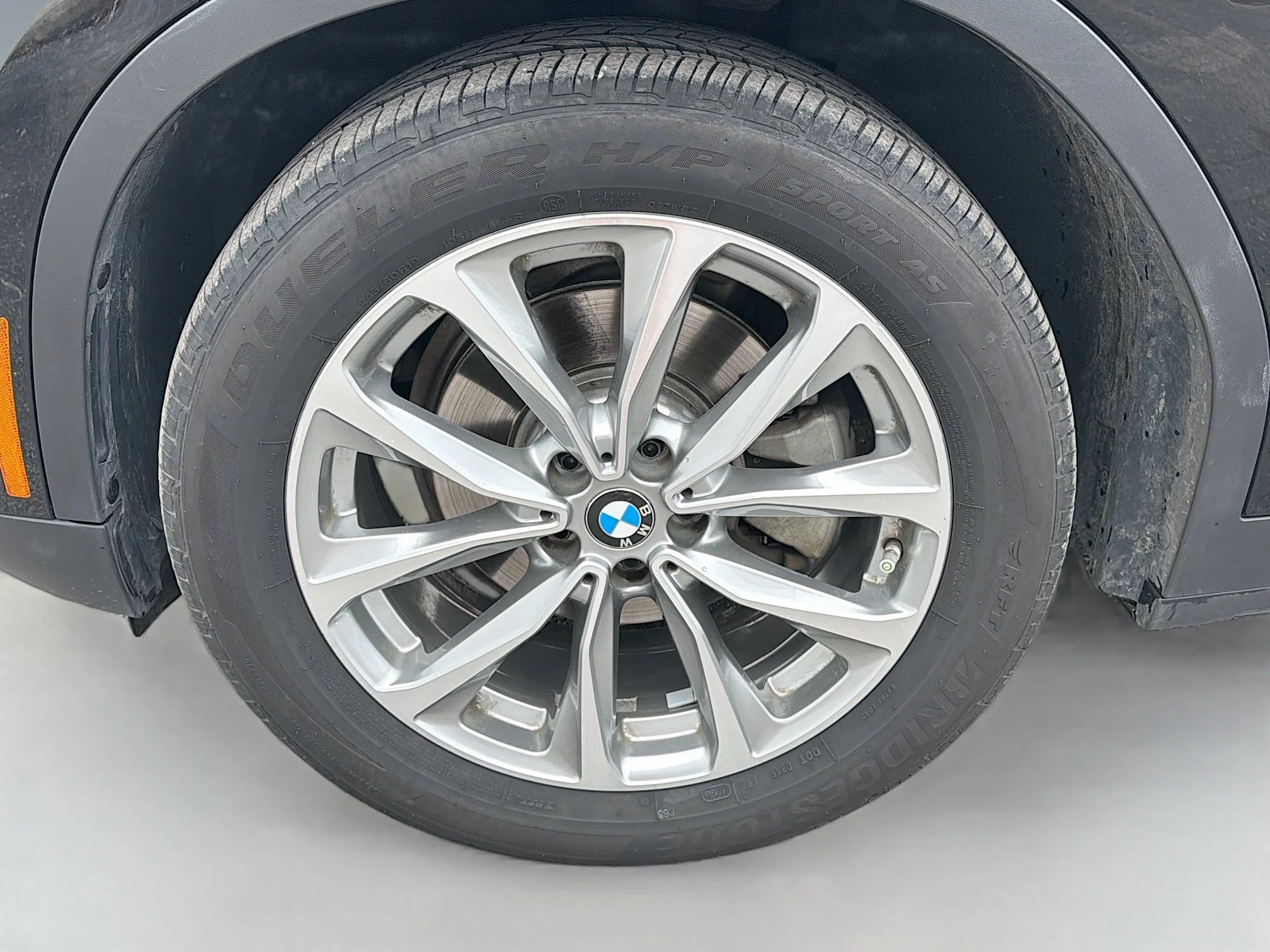 Used 2019 Jet Black BMW sDrive30i image 42