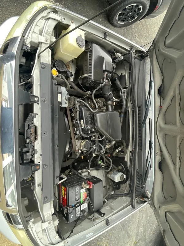 Used 2005 Silver Toyota Base image 8