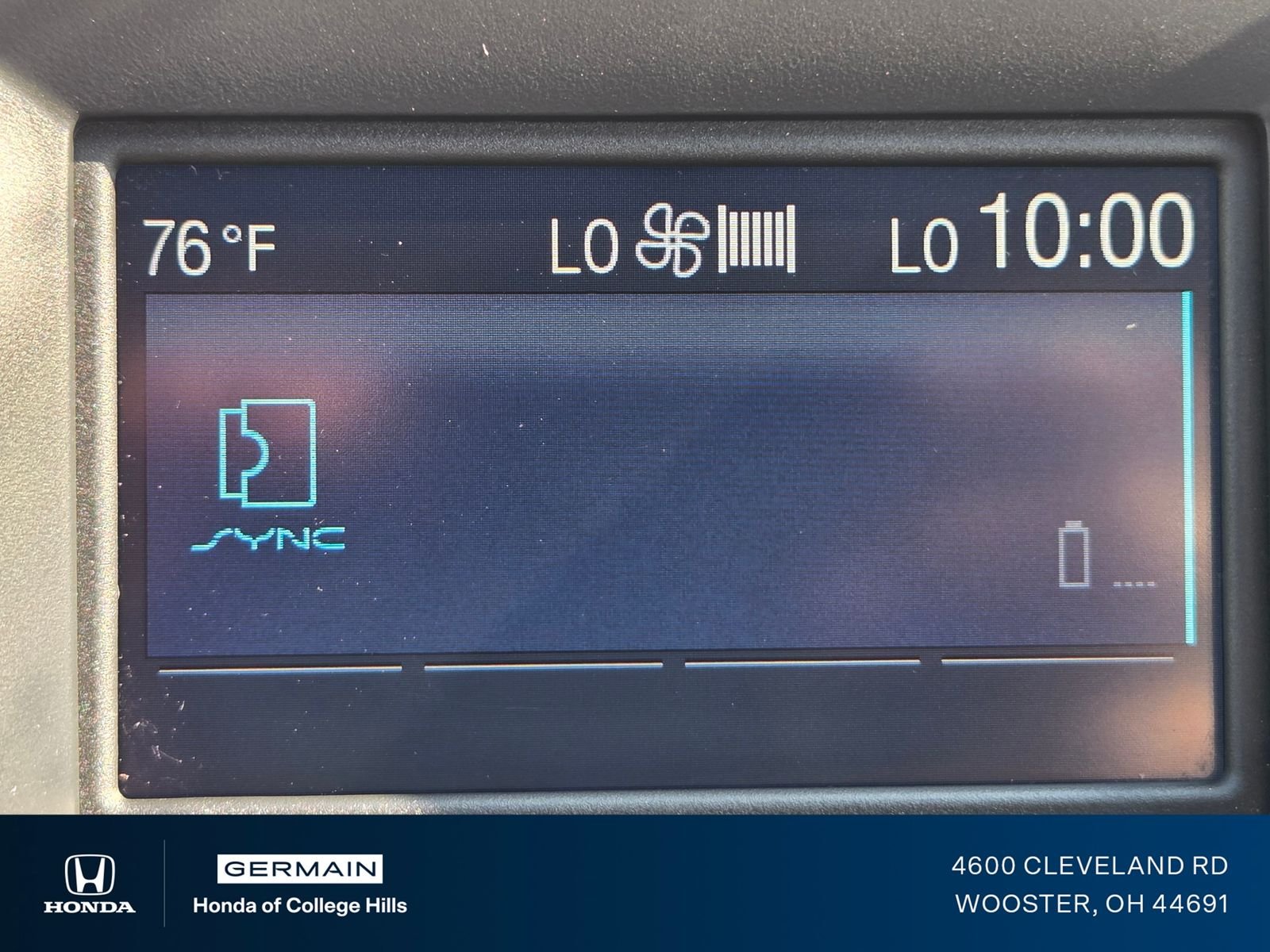 Used 2017 Blue Ford SEL image 9