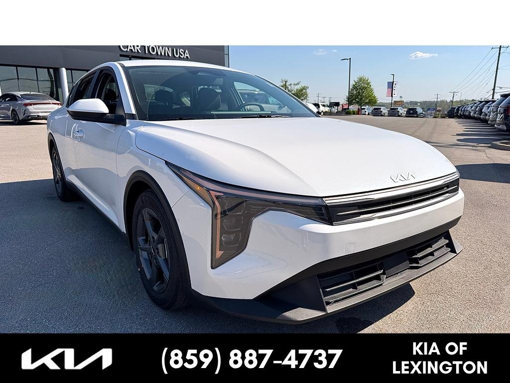 New 2026 Snow White Pearl Kia LXS image 1