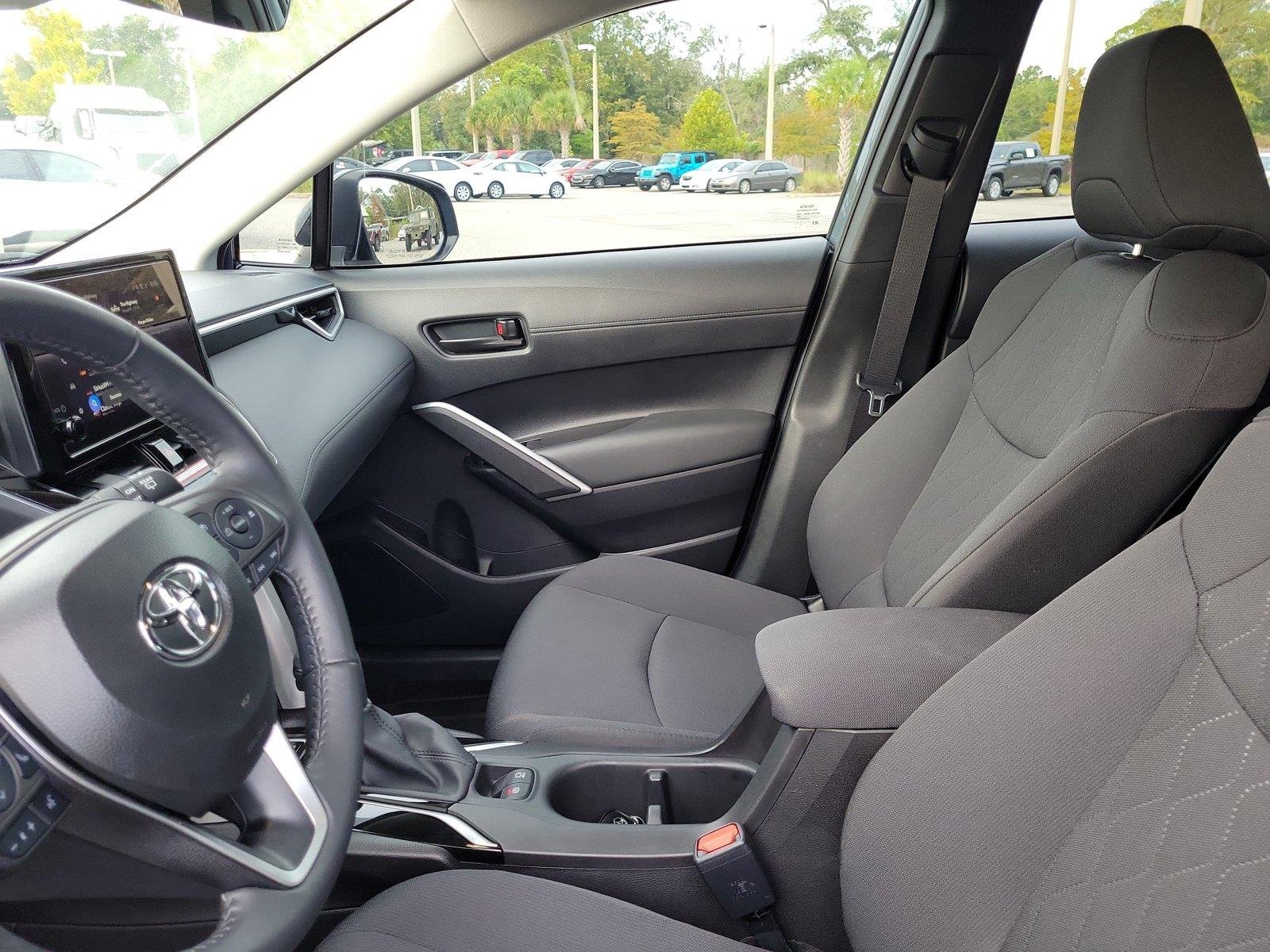 Used 2025 Celestite Toyota LE image 19