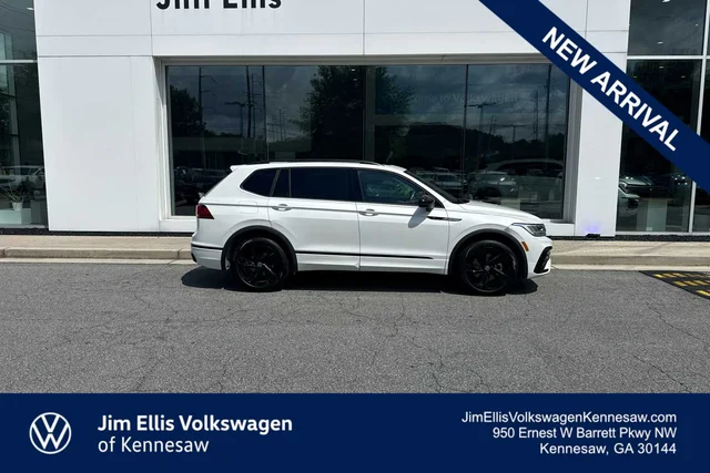 2024 Volkswagen Tiguan SE R-Line Black