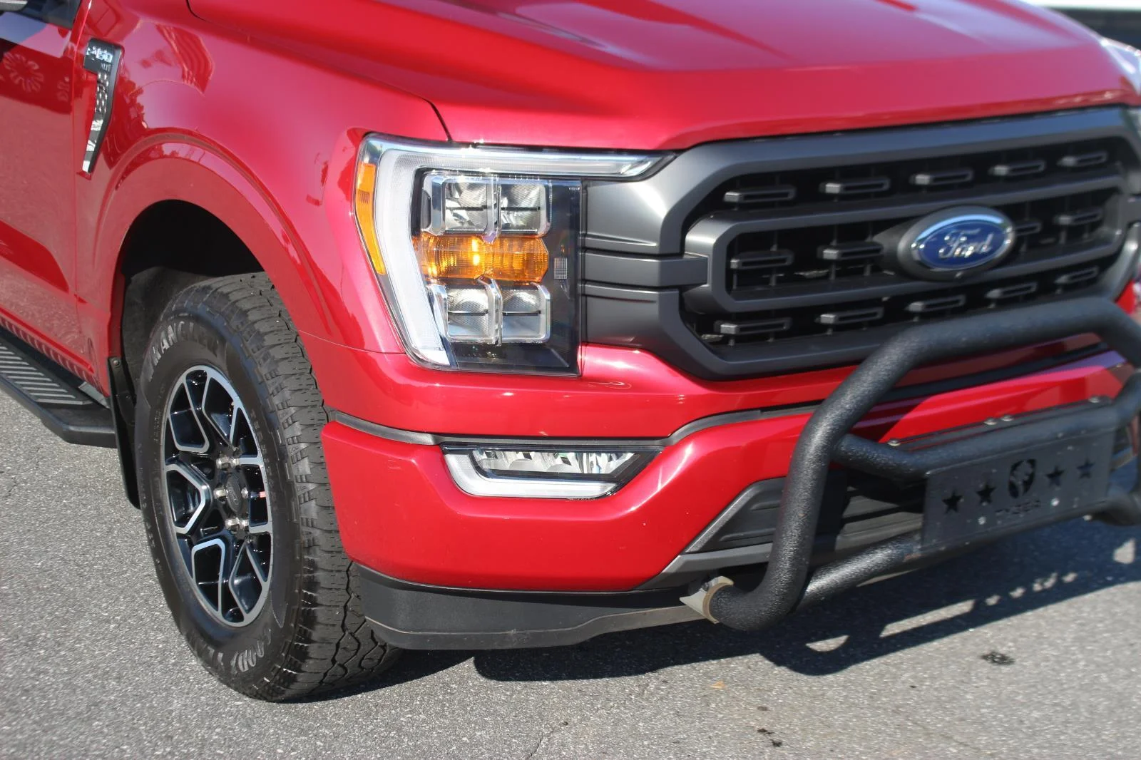 Used 2021 Red Ford XL image 9