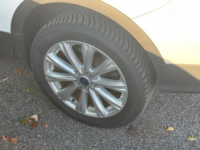 Used 2019 White Ford SEL image 6