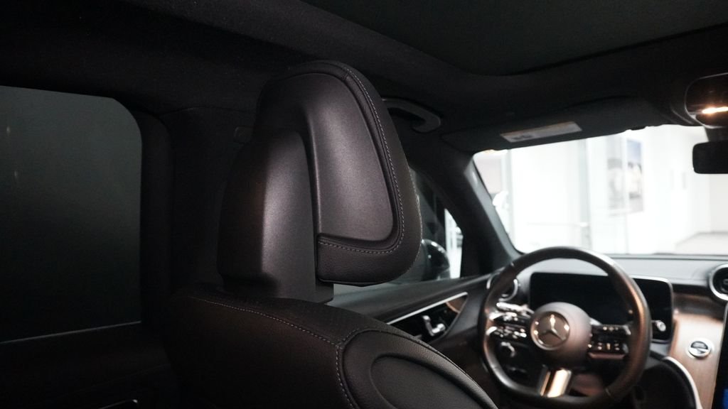 Certified Used 2023 Black Mercedes-Benz GLC 300 image 18