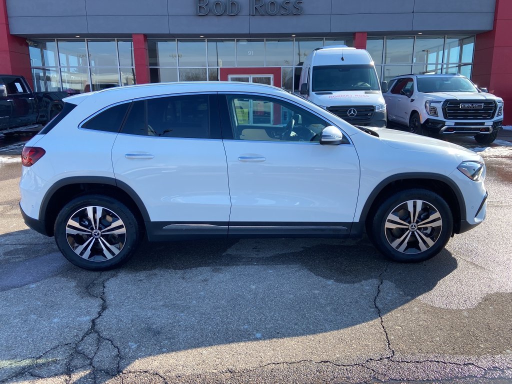 Certified Used 2026 Polar White Mercedes-Benz GLA 250 4MATIC® image 4