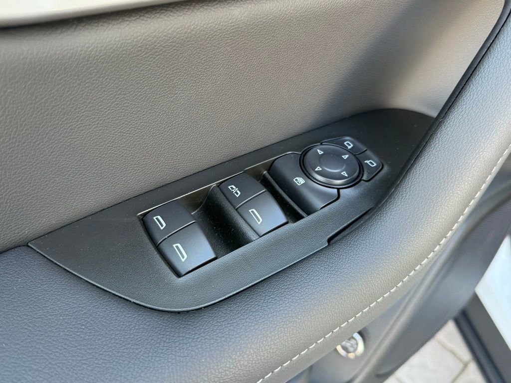2025 Chevrolet Blazer 2LT - Photo 27
