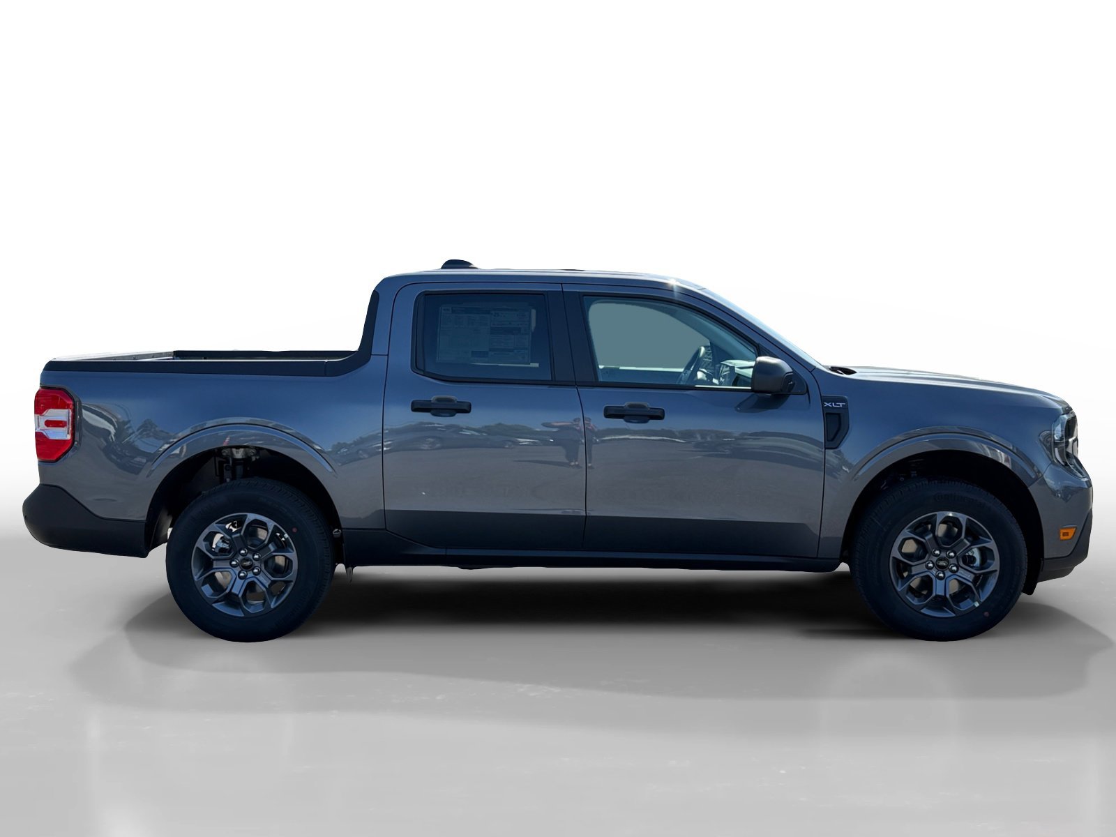 New 2026 Carbonized Gray Metallic Ford XLT image 6
