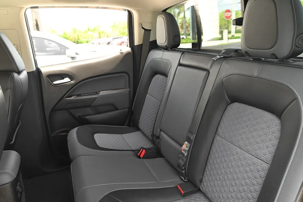 Used 2017 White Chevrolet Z71 image 12
