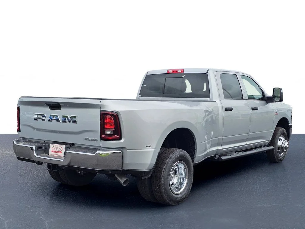 New 2026 Silver-Zynith Exterior Paint RAM Tradesman image 10