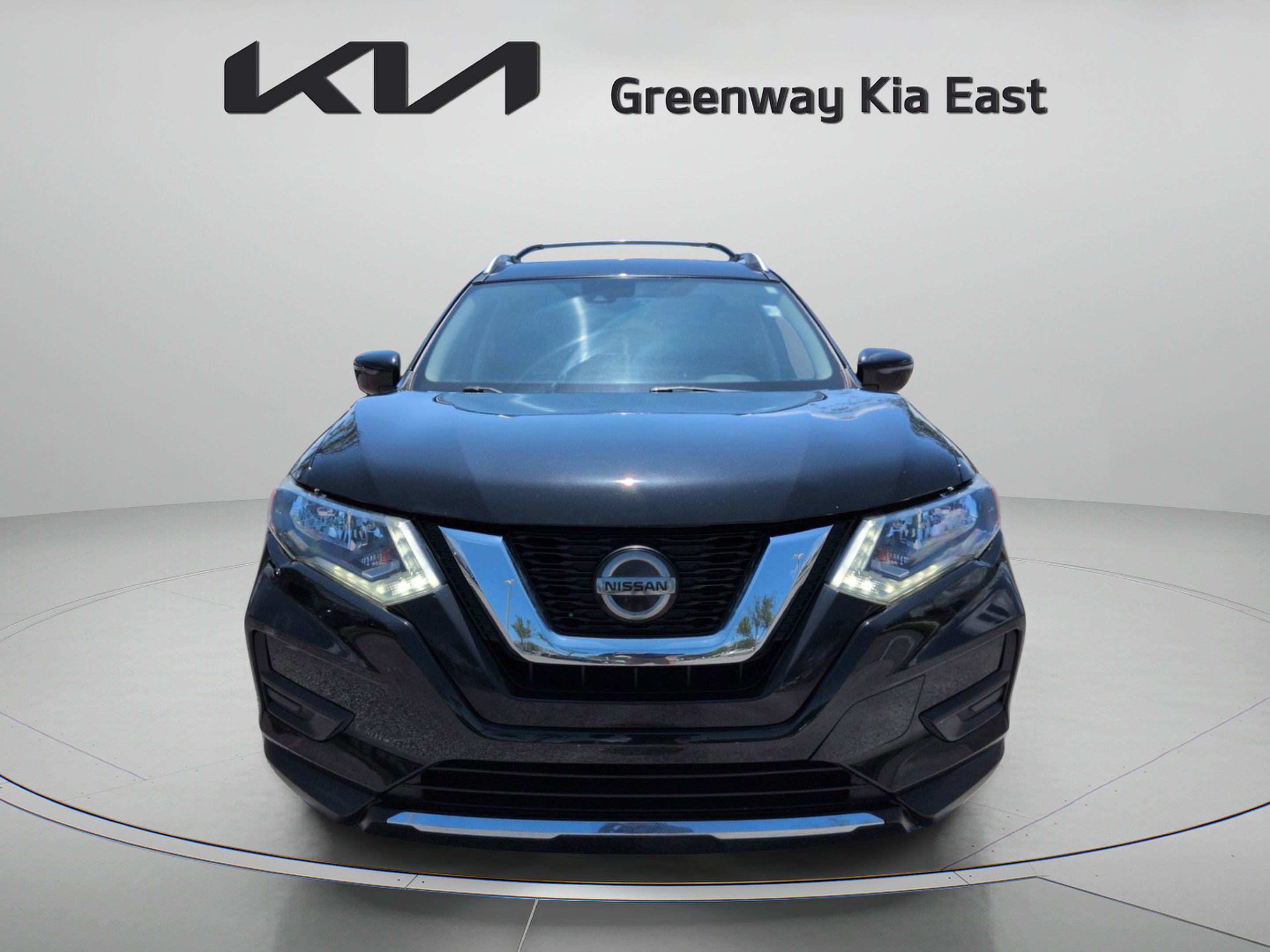 Used 2020 Magnetic Black Pearl Nissan SV image 11