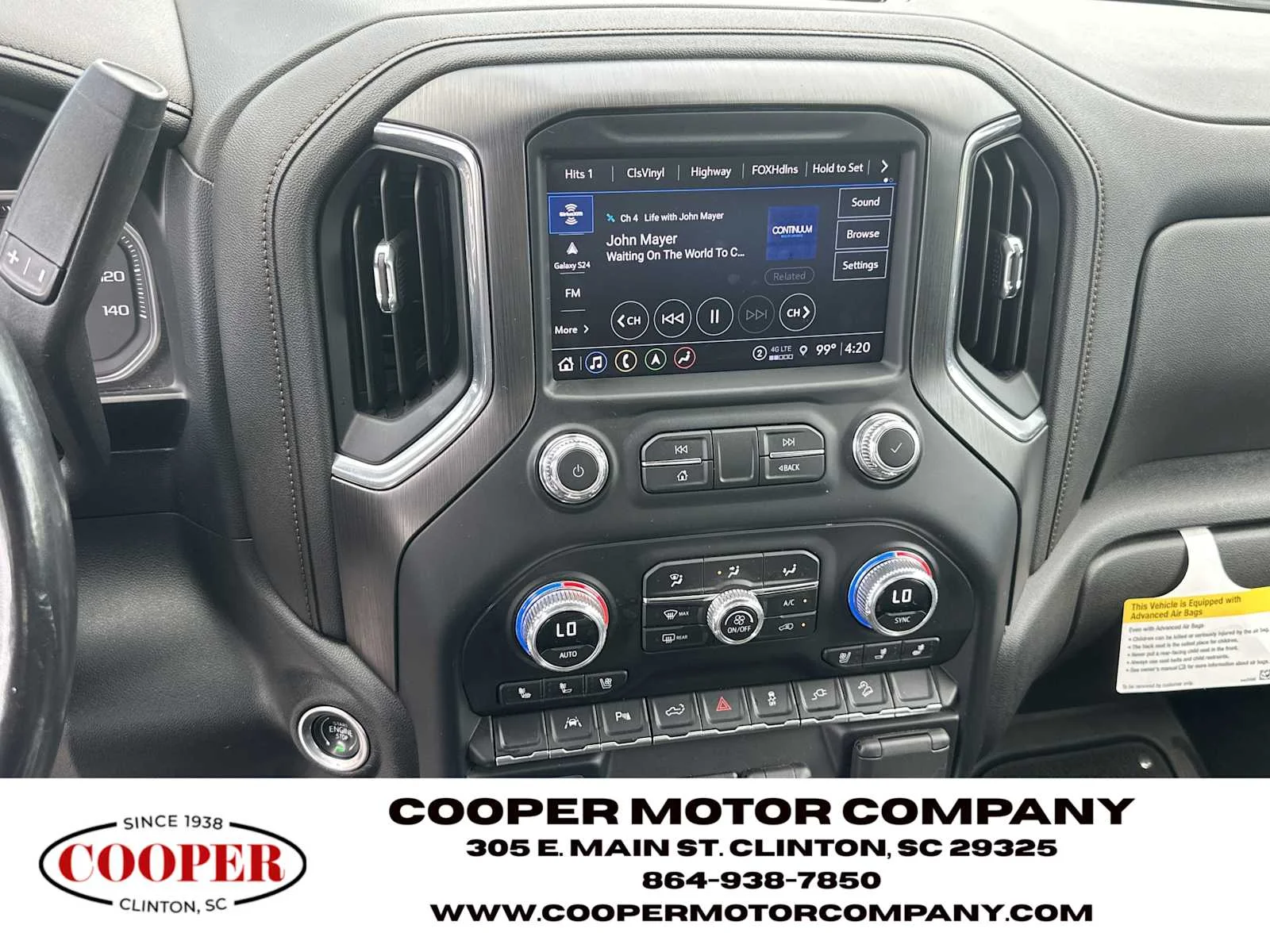 Used 2022 Onyx Black GMC AT4 image 23