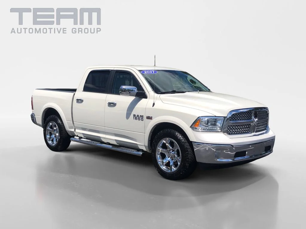 2017 RAM 1500 Laramie 4x4 Crew Cab 5'7's photo
