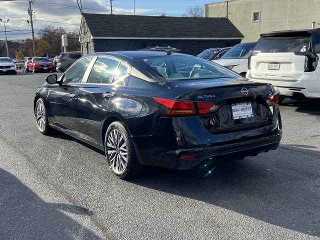 2025 Nissan Altima SV - Photo 6