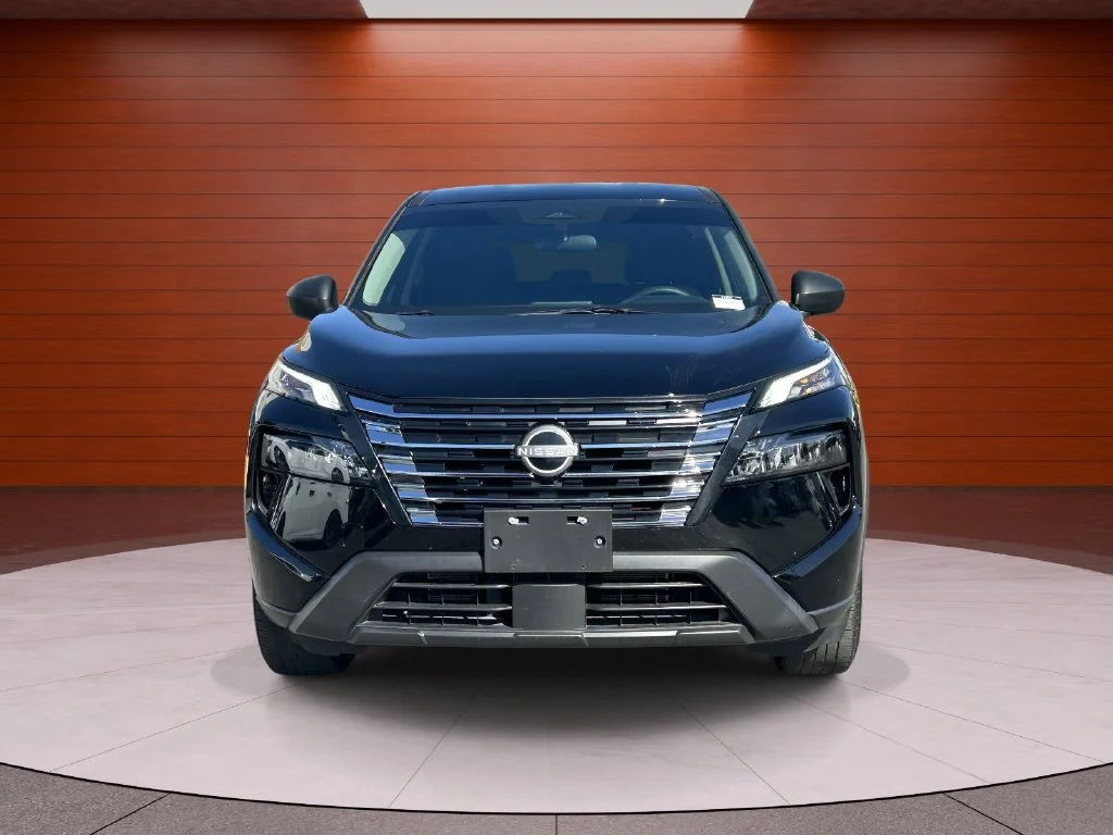 Used 2025 Super Black Nissan S image 6