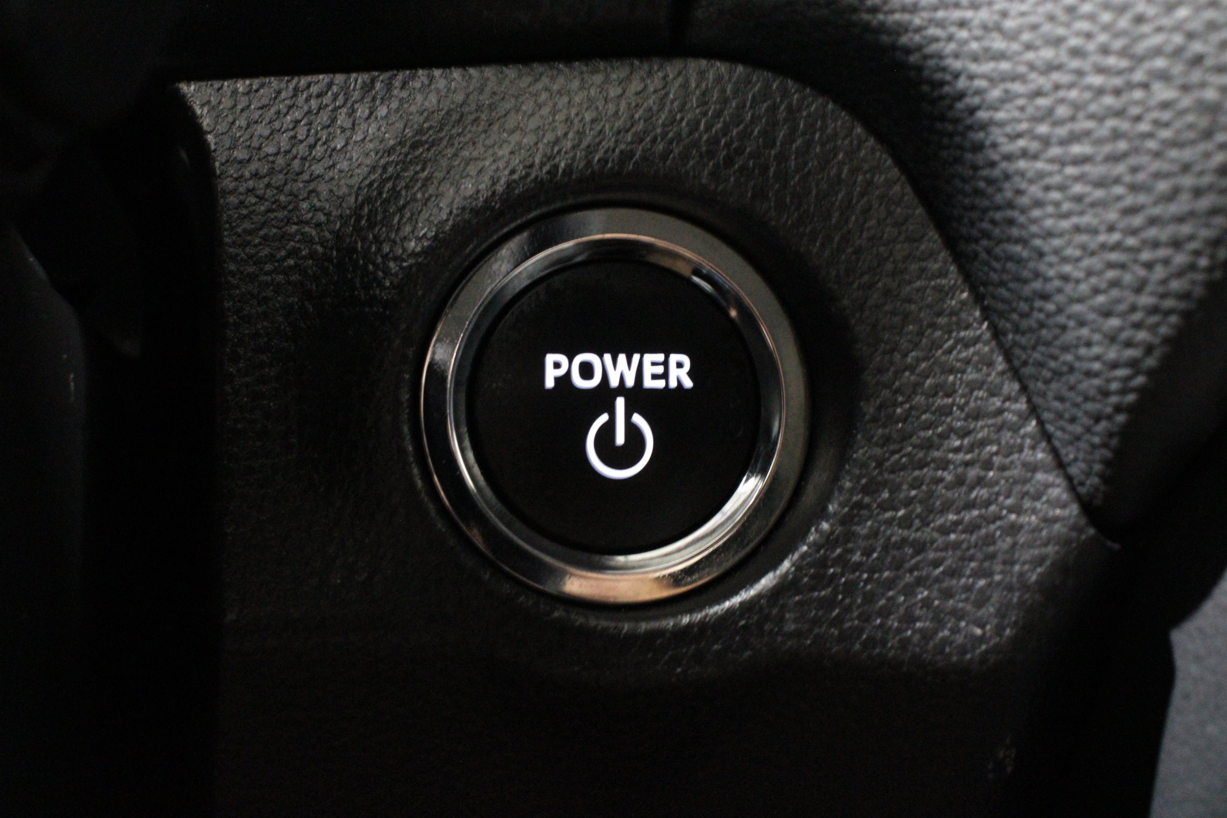 Used 2025 Magnetic Gray Metallic Toyota Hybrid XLE image 22