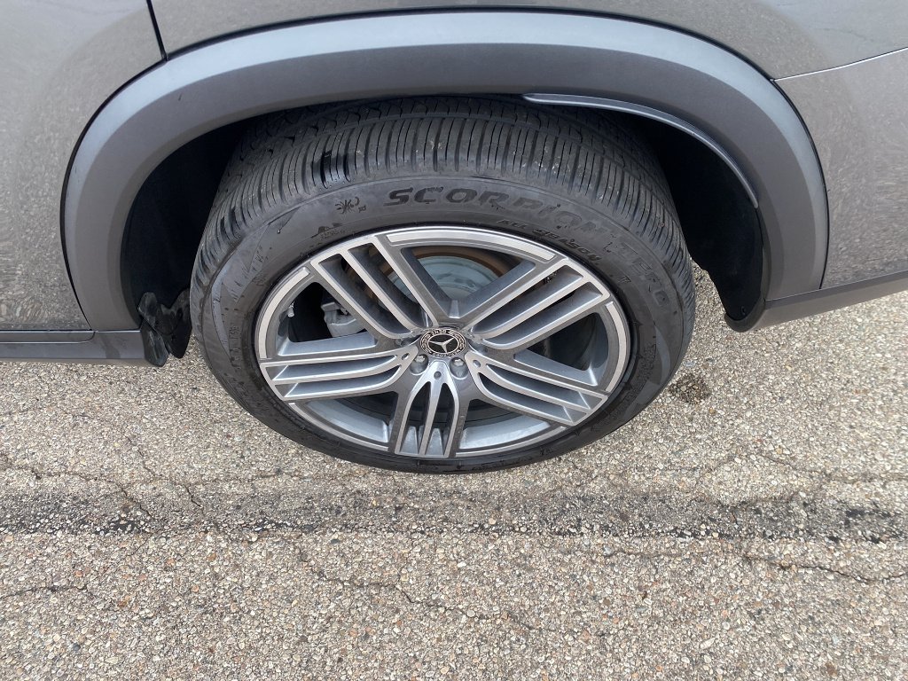Certified Used 2024 Selenite Grey Metallic Mercedes-Benz GLS 450 image 14