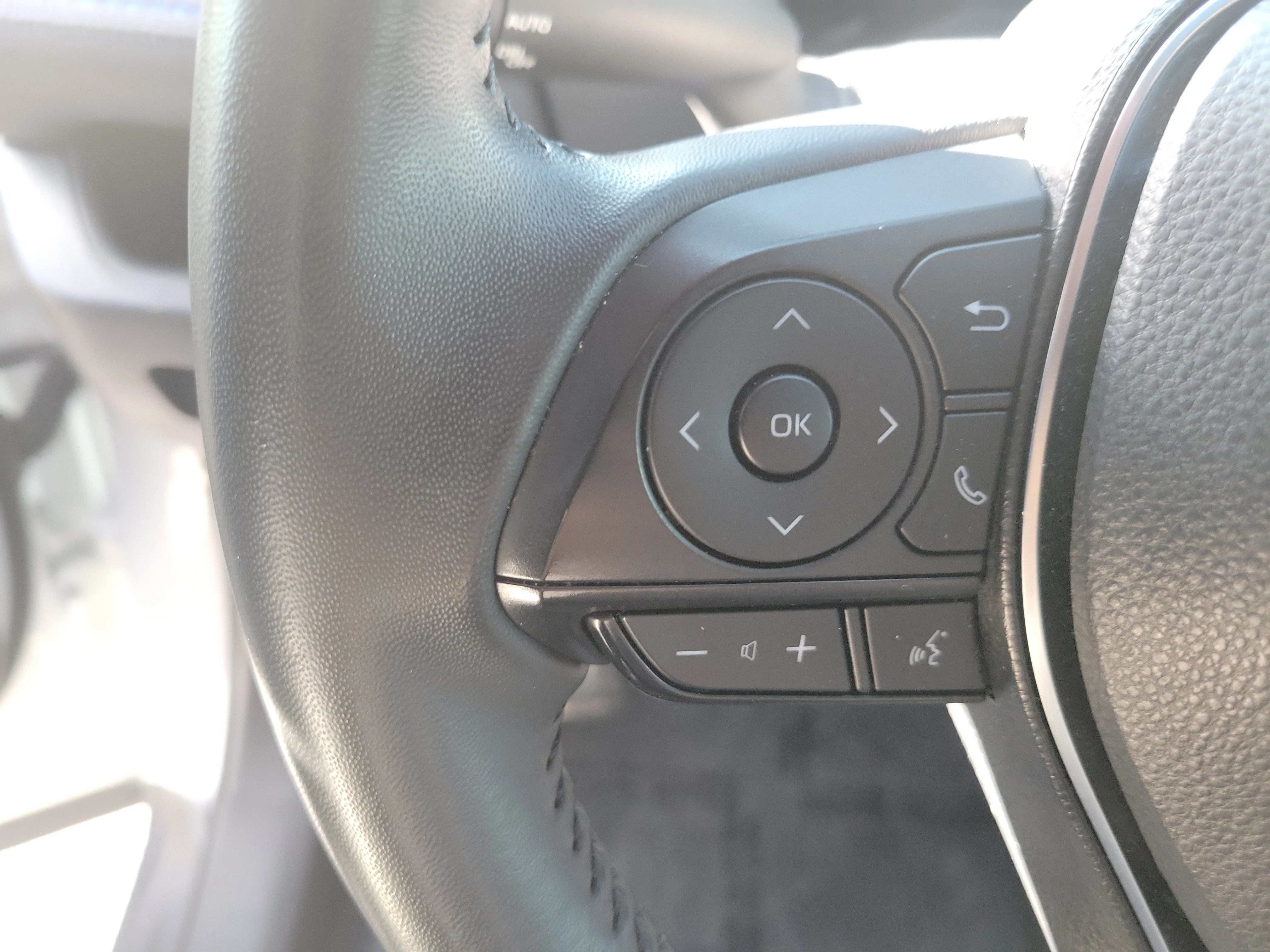 Used 2024 Pearl Toyota SE image 25