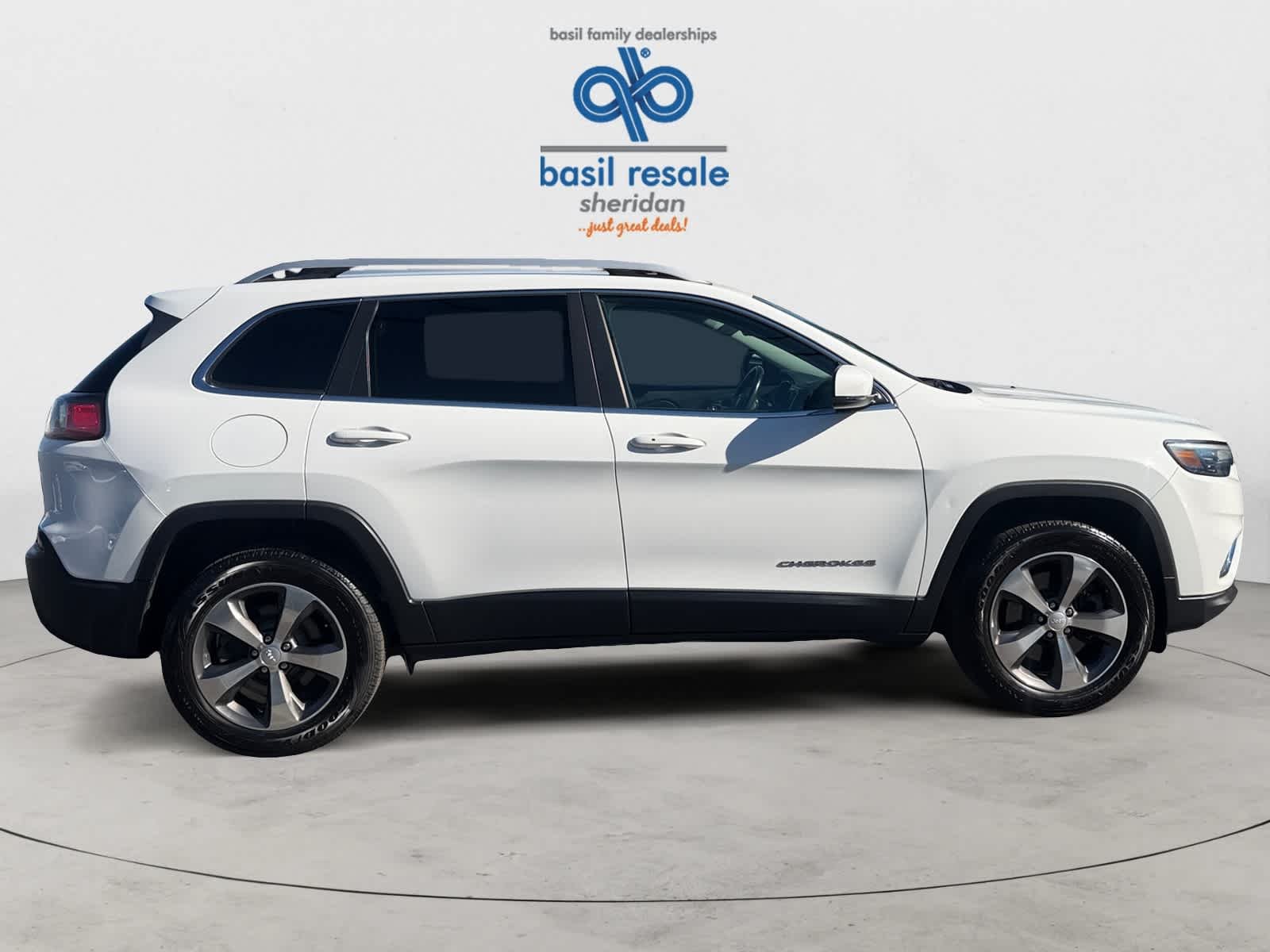Used 2020 Bright White Clearcoat Jeep Limited image 9