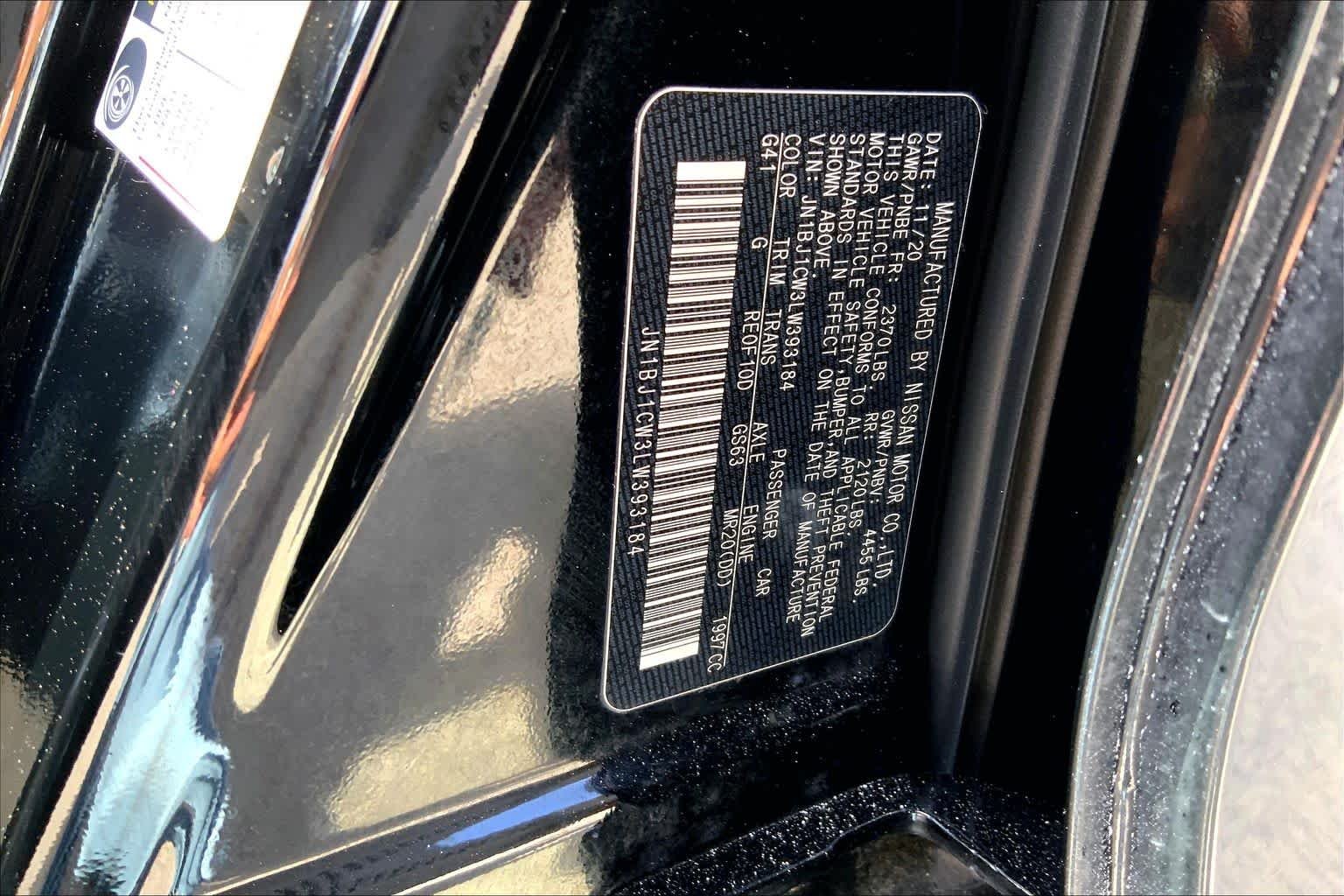 Used 2020 Magnetic Black Pearl Nissan S image 32