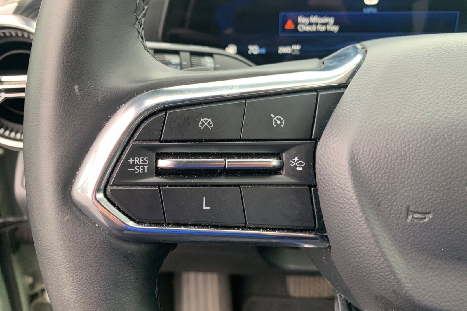 Used 2025 Green Chevrolet LT image 29
