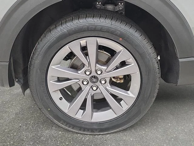 Certified Used 2023 Carbonized Gray Metallic Ford XLT image 30