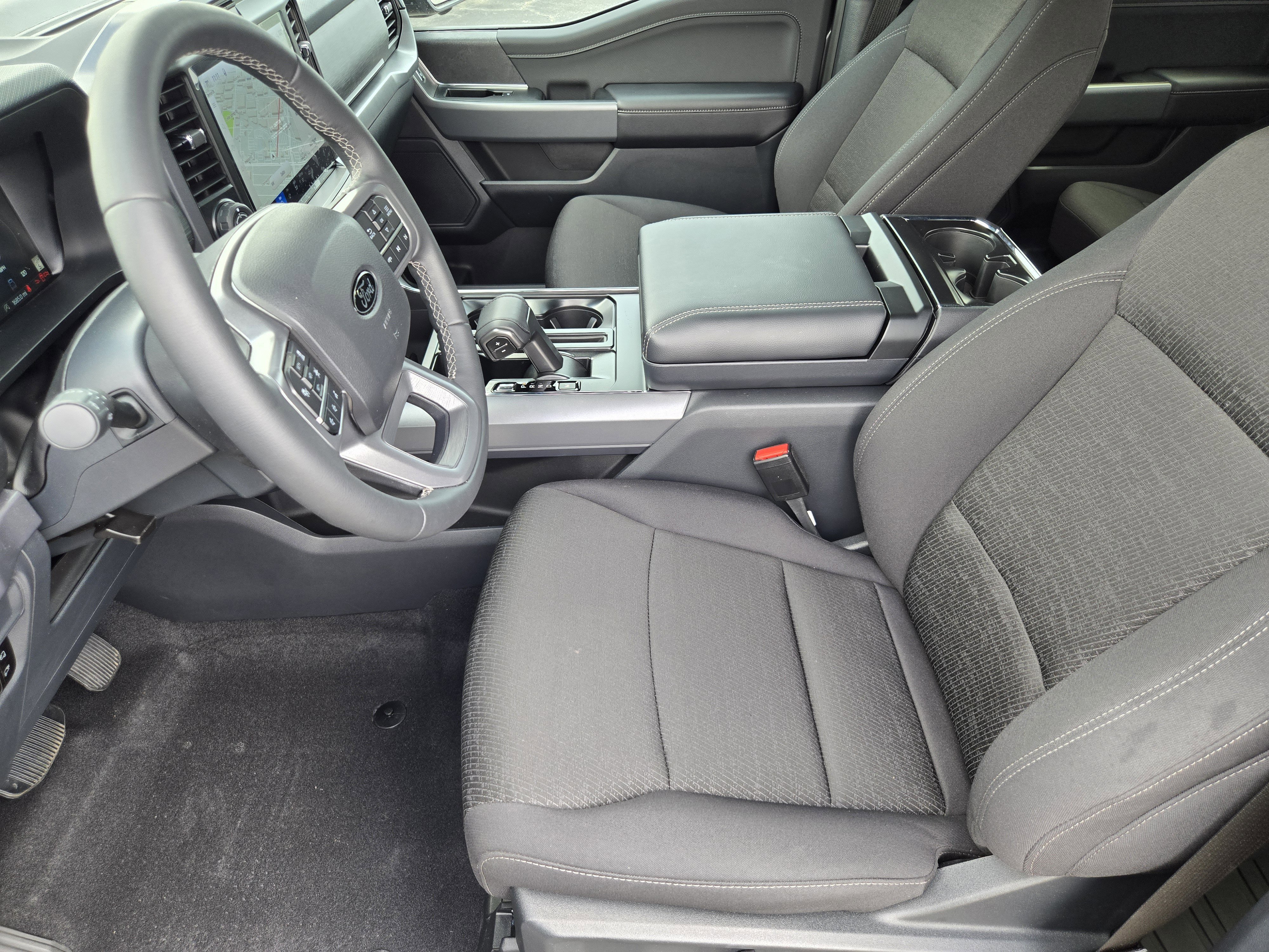 New 2026 Carbonized Gray Metallic Ford XLT image 8